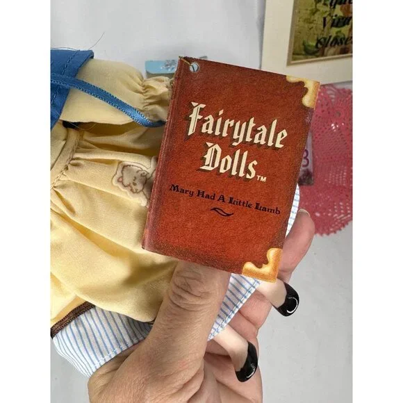 Vintage Russ Berrie Fairytales Mary Had A Little Lamb Porcelain Doll #1705 - Picture 5 of 11